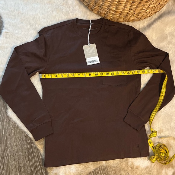 *NWT* Everlane Uniform Men’s The Organic Cotton Long-Sleeve Pocket Tee Coffee S - Picture 13 of 14